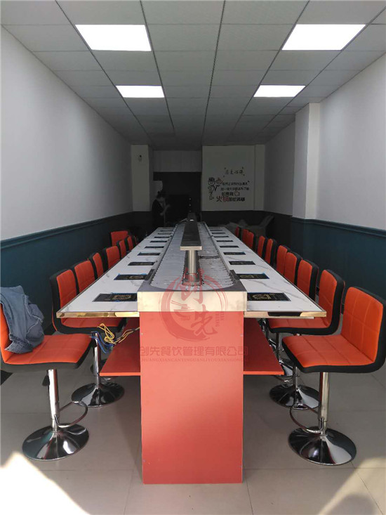 定做自助旋轉火鍋設備